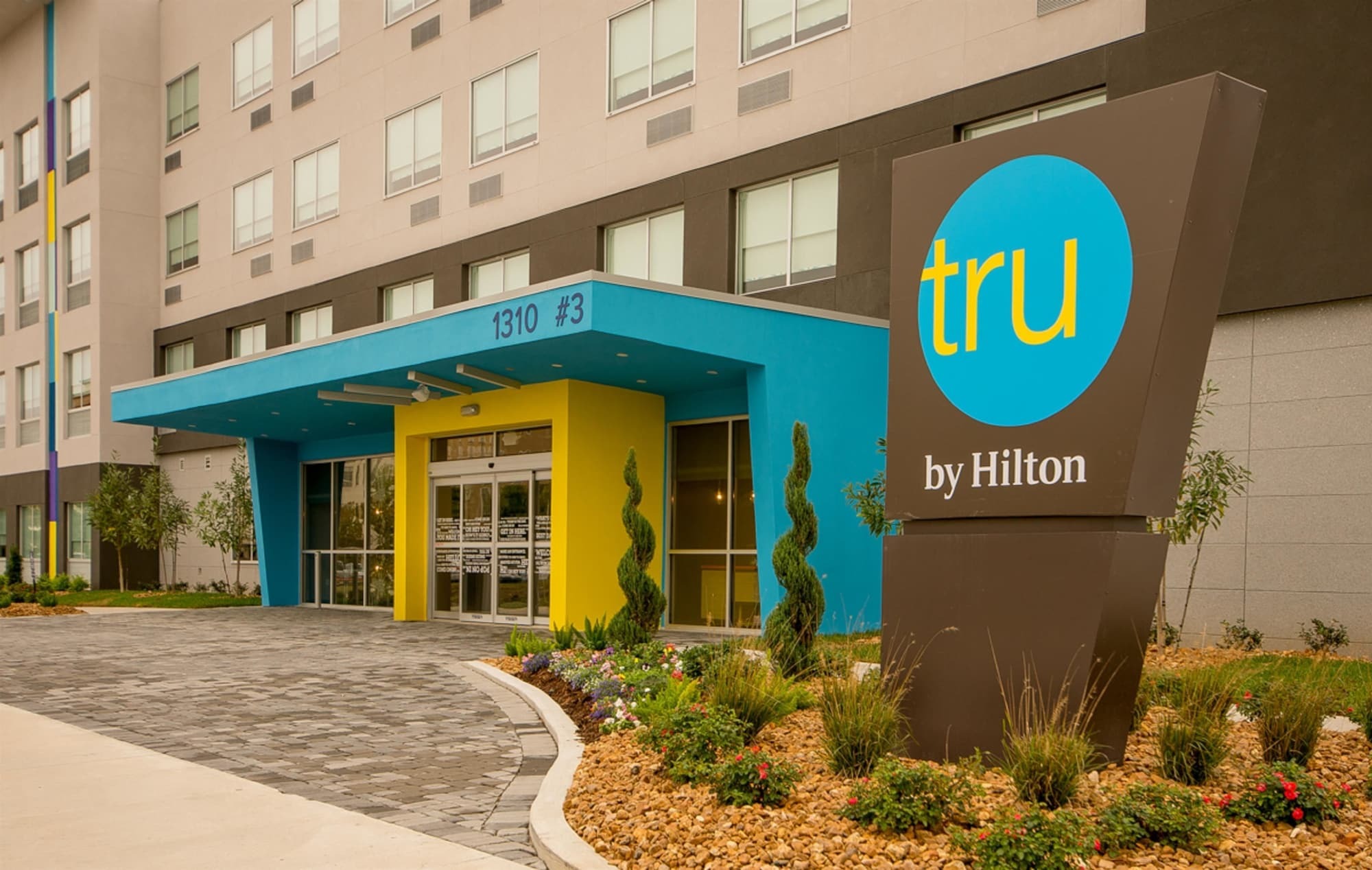 Tru By Hilton Lafayette River Ranch Hotel Exterior foto